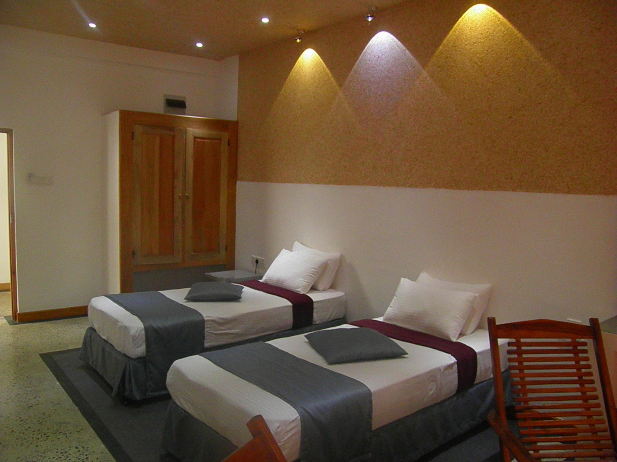 The Tenth Hotel Ella Bagian luar foto